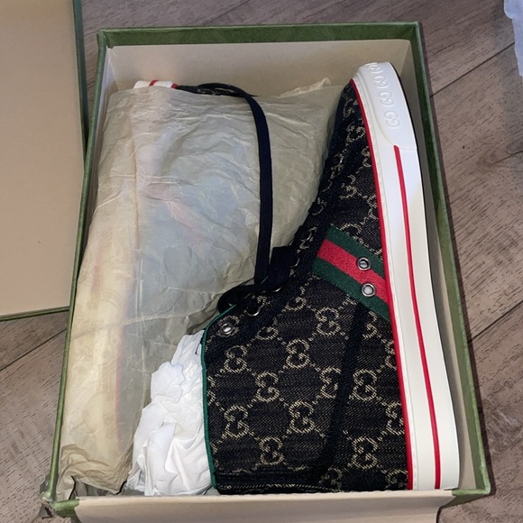 Gucci black logo high top sneakers - Picture 4 of 8